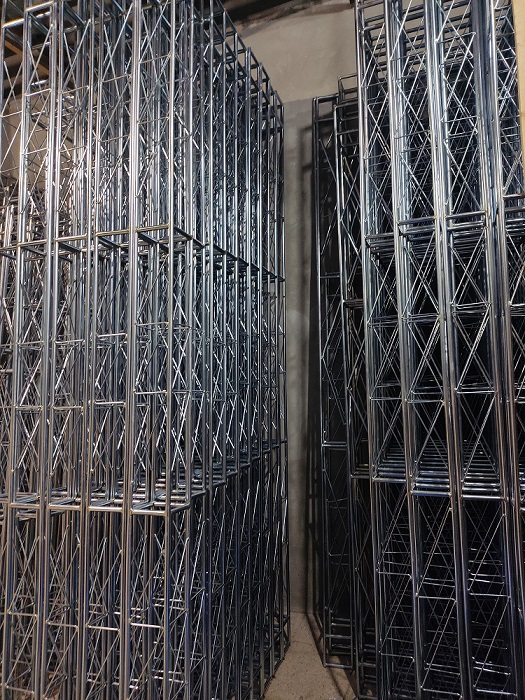 اسپیس فریم 300cm